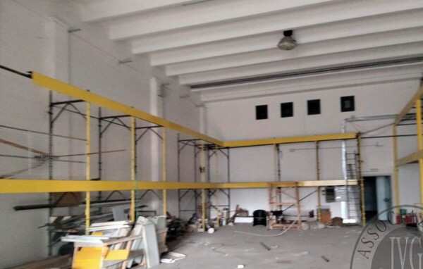 OPIFICIO VIA MAESTRI DEL LAVORO, CISLAGO, VA. — foto 5