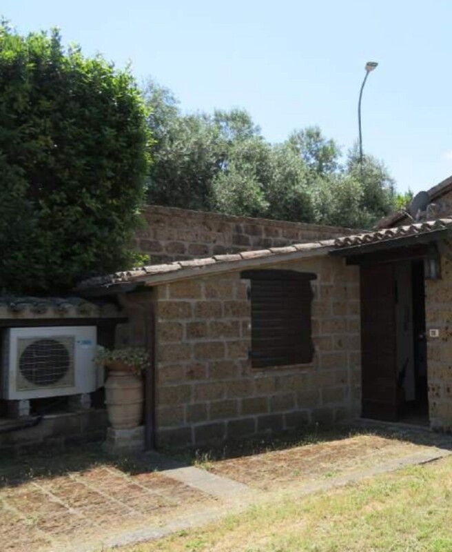 Immagine di STRUTTURE AGRICOLE LOCALITÀ VAIANO – CASTIGLIONE IN TEVERINA