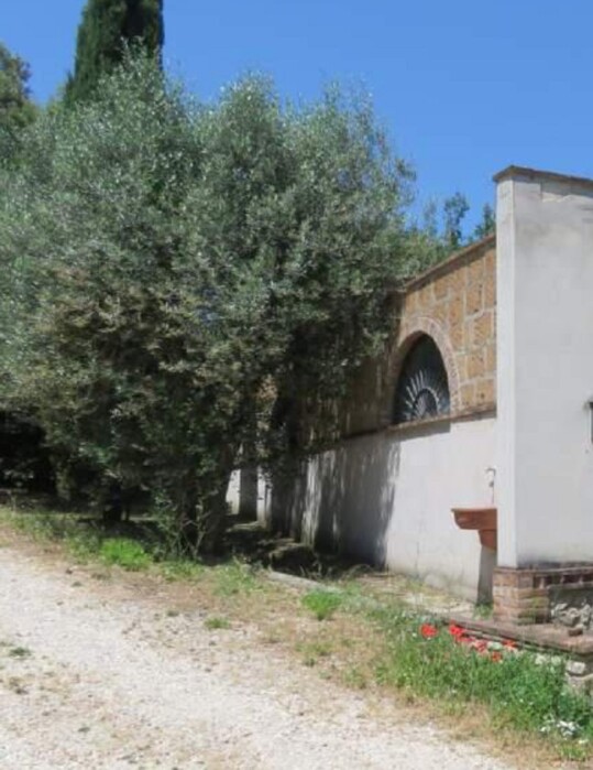 Immagine di STRUTTURE AGRICOLE LOCALITÀ VAIANO – CASTIGLIONE IN TEVERINA