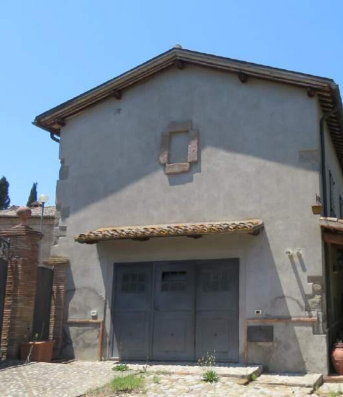 Immagine di STRUTTURE AGRICOLE LOCALITÀ VAIANO – CASTIGLIONE IN TEVERINA