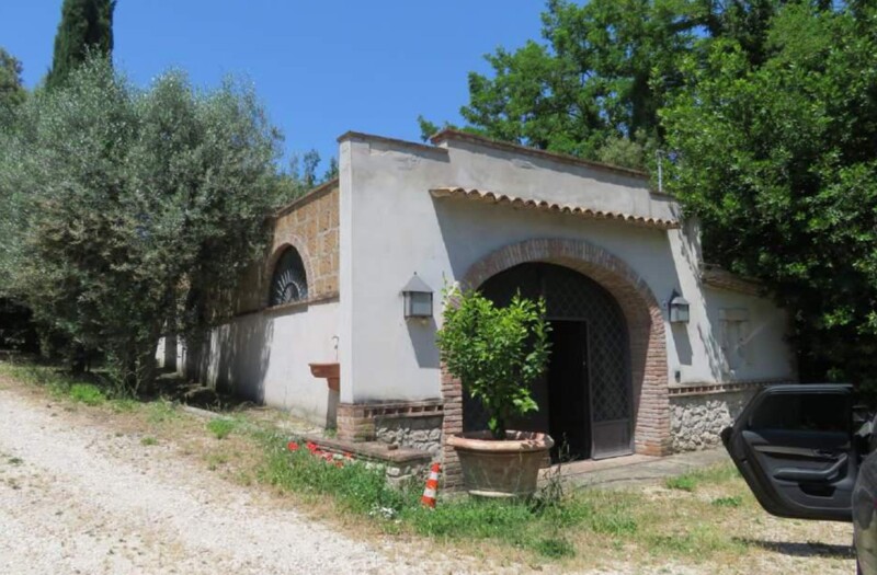 Immagine di STRUTTURE AGRICOLE LOCALITÀ VAIANO – CASTIGLIONE IN TEVERINA