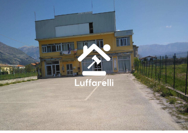 Immagine di IMMOBILE COMMERCIALE VIA VICENNE – SORA (FR)