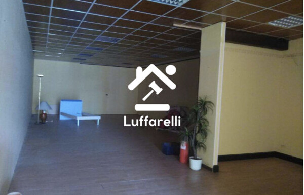 IMMOBILE COMMERCIALE VIA VICENNE - SORA (FR) — foto 6