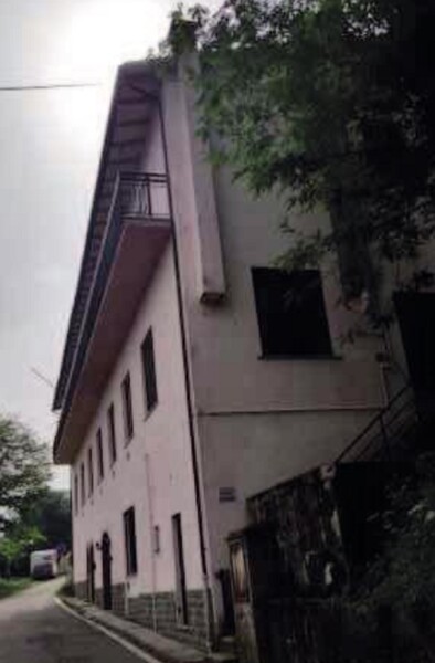 ATTIVITÀ RICETTIVE / SCOPO COMMERCIALE FRAZIONE TOSI - VIA DELLA RESISTENZA - REGGELLO — foto 2