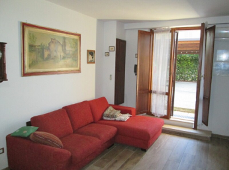 Immagine di NEGOZIO O LOCALE COMMERCIALE VIA DEL SANTO – PERUGIA