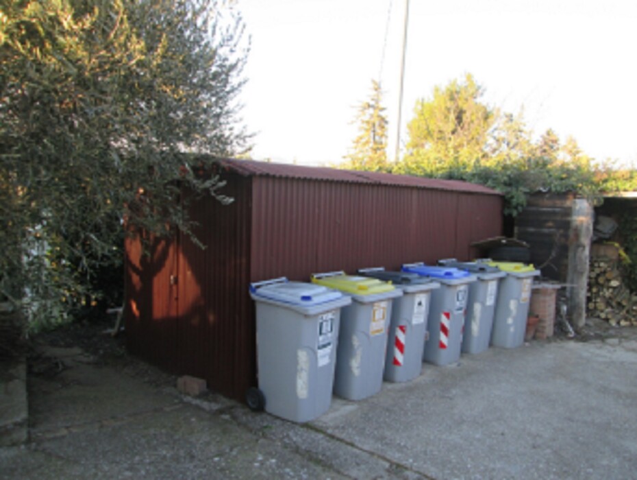 Immagine di NEGOZIO O LOCALE COMMERCIALE VIA DEL SANTO – PERUGIA
