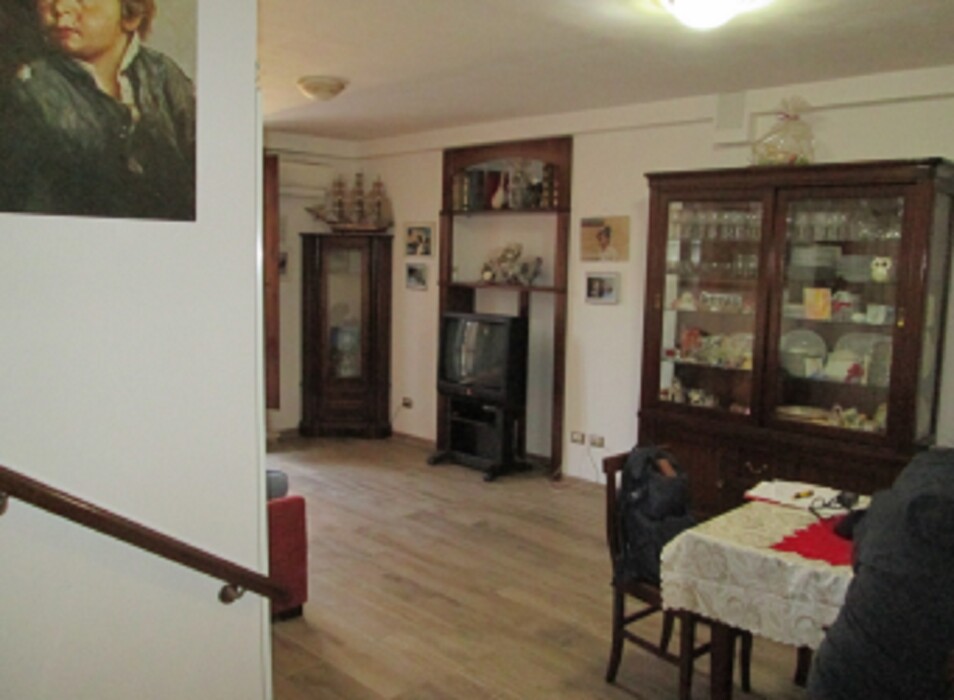 Immagine di NEGOZIO O LOCALE COMMERCIALE VIA DEL SANTO – PERUGIA