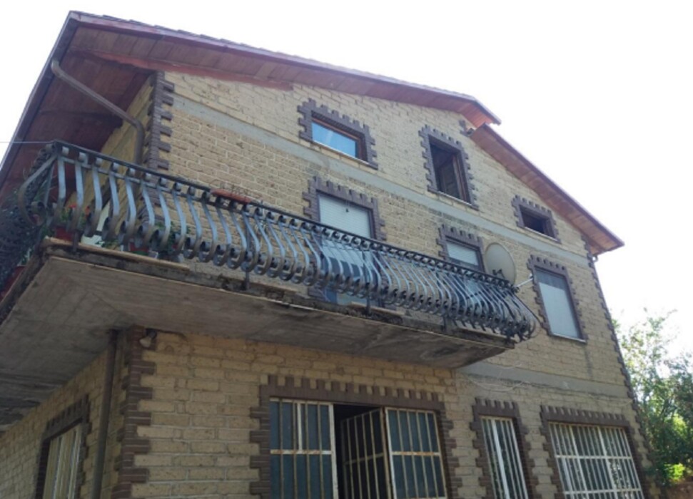 Immagine di CASA / VILLA STR. CASA BIANCA – PIEGARO
