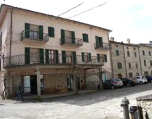 ATTIVITÀ RICETTIVE / SCOPO COMMERCIALE VIA BORGO MAZZINI N.40 - APECCHIO — foto 2