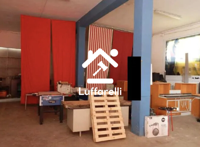 Immagine di NEGOZIO O LOCALE COMMERCIALE CONTRADA FORO 97 – FRANCAVILLA AL MARE