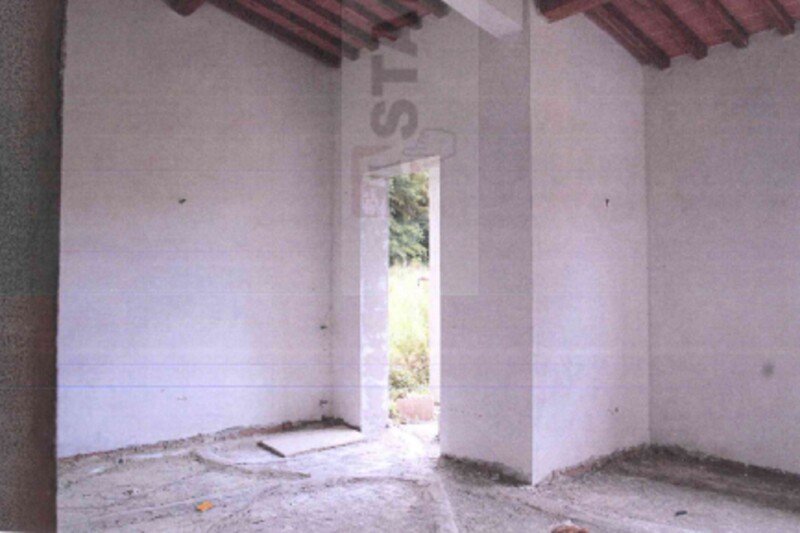 Immagine di NEGOZIO O LOCALE COMMERCIALE LOC. CORAZZANO – CASTELFIORENTINO