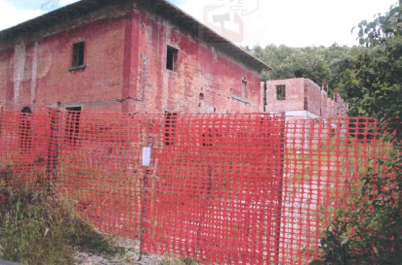 Immagine di NEGOZIO O LOCALE COMMERCIALE LOC. CORAZZANO – CASTELFIORENTINO