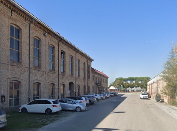 CAPANNONE / IMMOBILI INDUSTRIALI VIA FERRARA NN. 7 - 9 - MONTEPULCIANO — foto 9