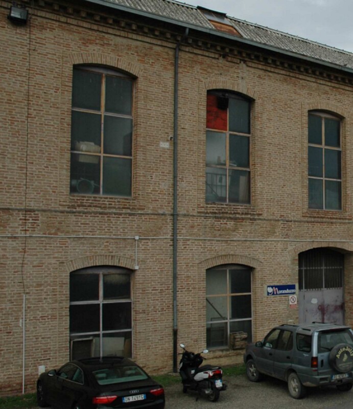 Immagine di CAPANNONE / IMMOBILI INDUSTRIALI VIA FERRARA NN. 7 – 9 – MONTEPULCIANO