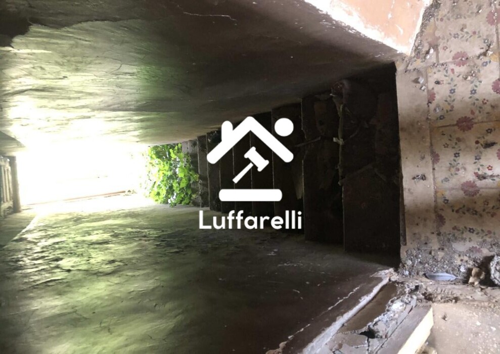 Immagine di FABBRIC. AGRICOLO, VIA COLLE ZIONI 34, VELLETRI,RM