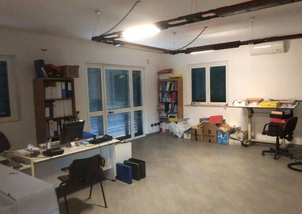 Immagine di FABBRIC. AGRICOLO, VIA COLLE ZIONI 34, VELLETRI,RM