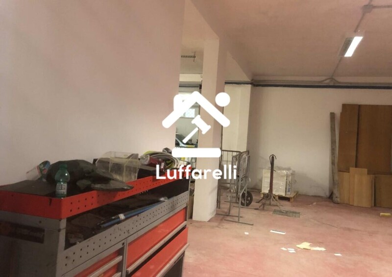 Immagine di FABBRIC. AGRICOLO, VIA COLLE ZIONI 36, VELLETRI,RM