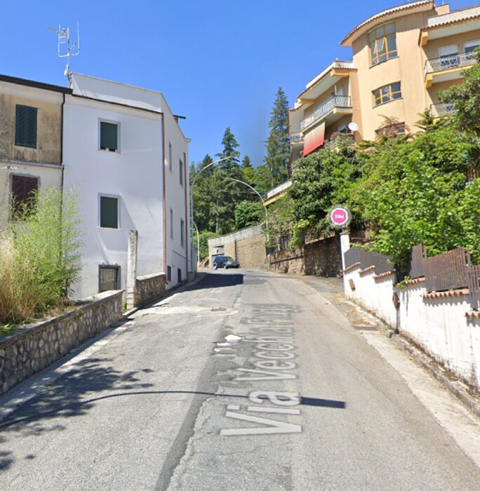 Immagine di APPARTAMENTO, VIA VECCHIA FIUGGI 46,  FIUGGI (FR)