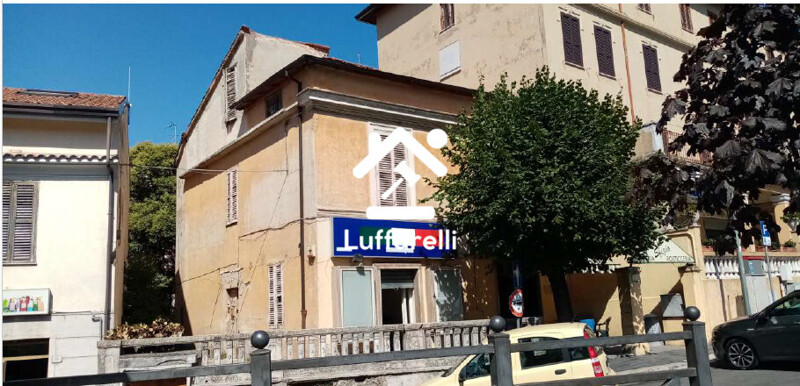 Immagine di APPARTAMENTO, VIA VECCHIA FIUGGI 46,  FIUGGI (FR)