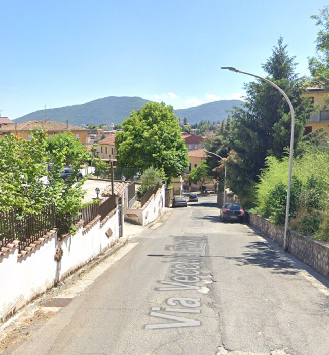 Immagine di APPARTAMENTO, VIA VECCHIA FIUGGI 46,  FIUGGI (FR)