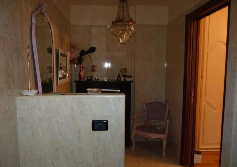 Immagine di CASA / VILLA VIA VALLE AURINA – ROMA