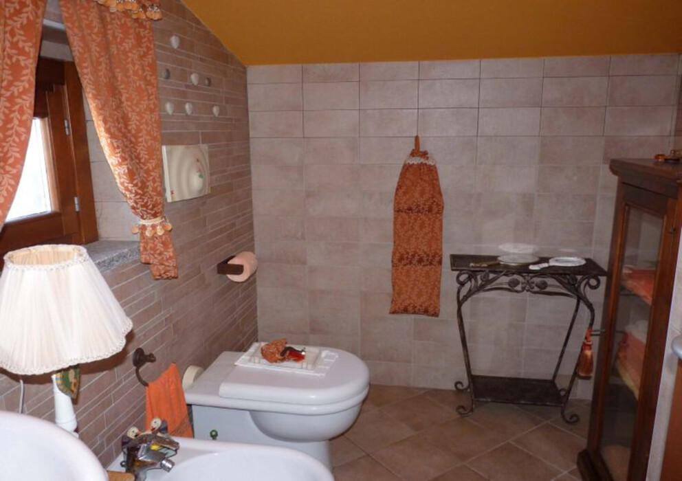 Immagine di CASA / VILLA VIA VALLE AURINA – ROMA