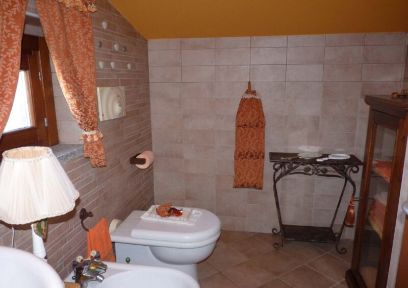 Immagine di CASA / VILLA VIA VALLE AURINA – ROMA