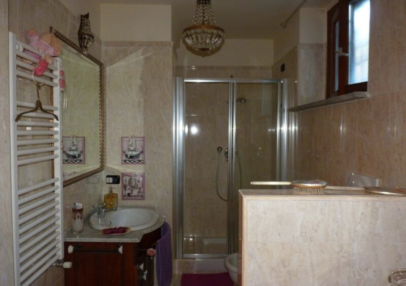 Immagine di CASA / VILLA VIA VALLE AURINA – ROMA