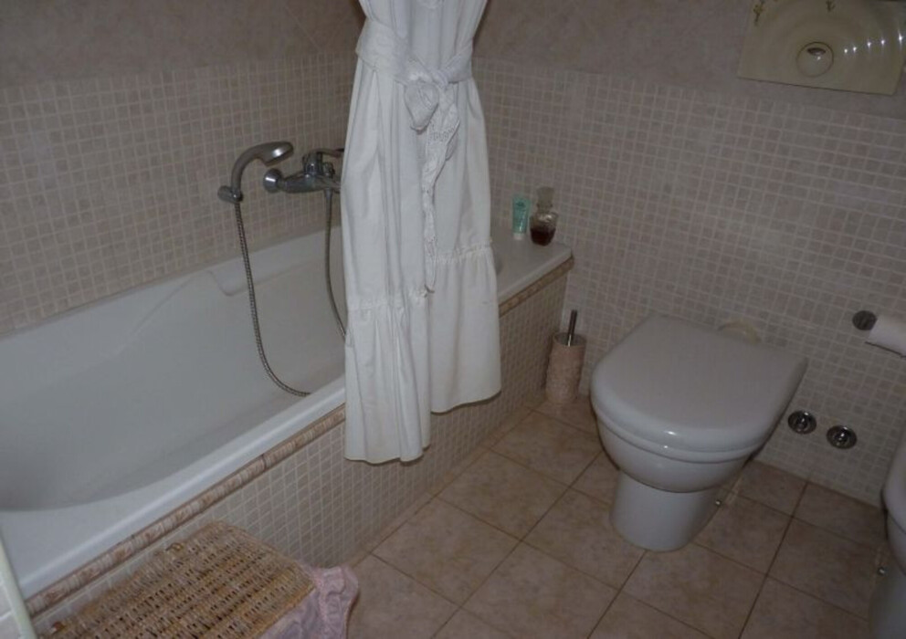 Immagine di CASA / VILLA VIA VALLE AURINA – ROMA