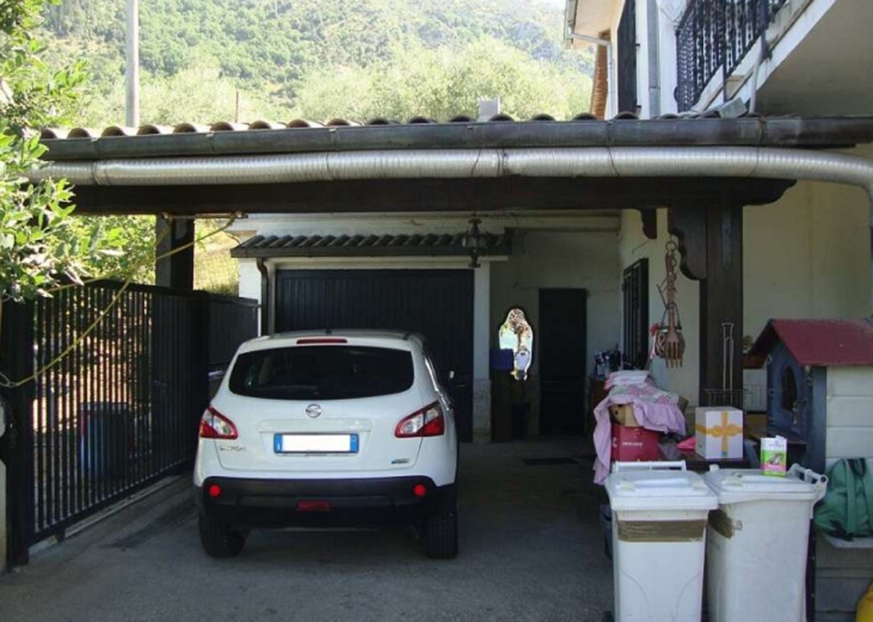 Immagine di APPARTAMENTO CON CASALE CONTRADA CASALE – POSTA FIBERNO (FR)