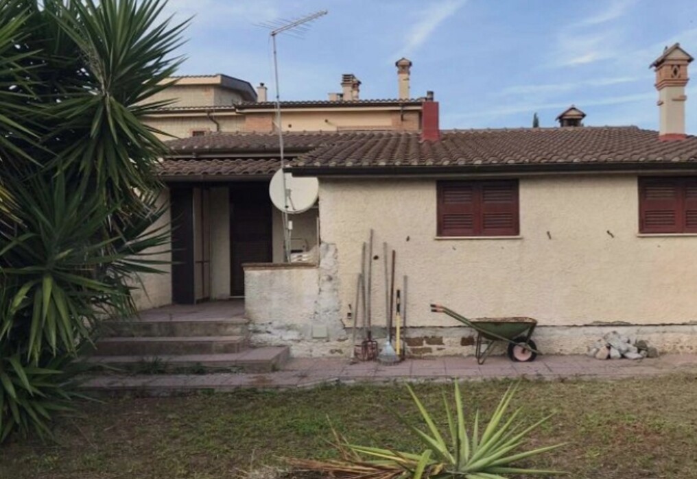 Immagine di VILLA VIA CALTIGNAGA – ROMA