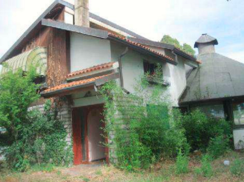 Immagine di COMPLESSO PER PARCO DIVERTIMENTI VIA DEL LAGHETTO – LIMBIATE (MB)