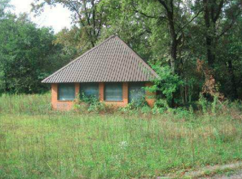 Immagine di COMPLESSO PER PARCO DIVERTIMENTI VIA DEL LAGHETTO – LIMBIATE (MB)