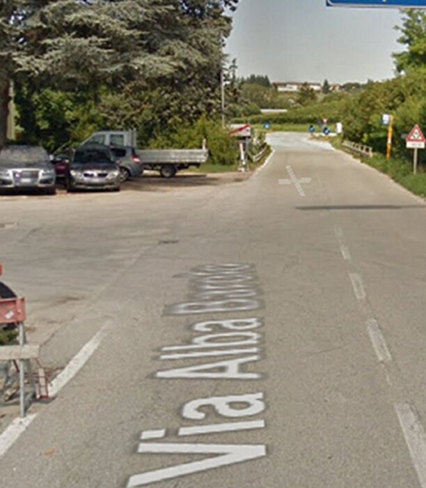 Immagine di CAPANNONE VIA ALBA BAROLO – CASTIGLIONE FALLETTO