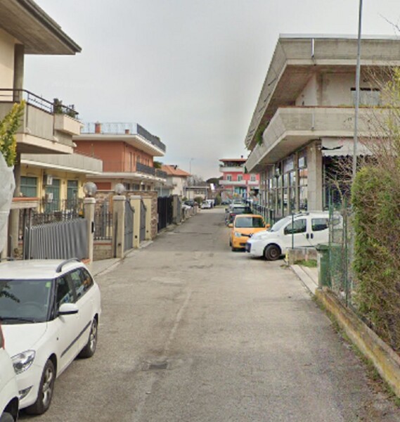 NEGOZIO O LOCALE COMMERCIALE VIA DELL'ASPO 1 - ASCOLI PICENO — foto 6