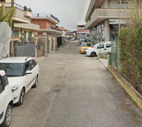 NEGOZIO O LOCALE COMMERCIALE VIA DELL'ASPO 1 - ASCOLI PICENO — foto 5