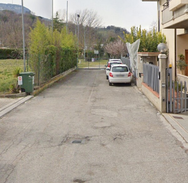 NEGOZIO O LOCALE COMMERCIALE VIA DELL'ASPO 1 - ASCOLI PICENO — foto 9