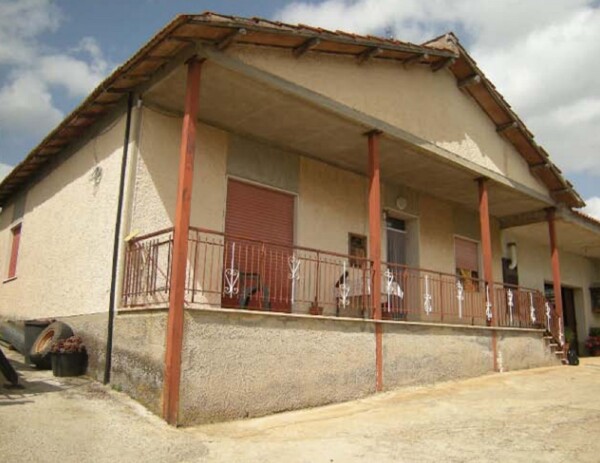 PALAZZO / EDIFICIO / CIELOTERRA VIA DEI FIENILI - VELLETRI — foto 2
