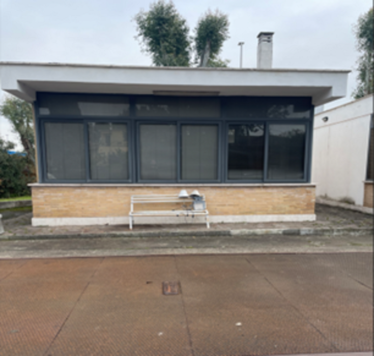 Immagine di COMPLESSO COMMERCIALE VIA LAURENTINA ROMA