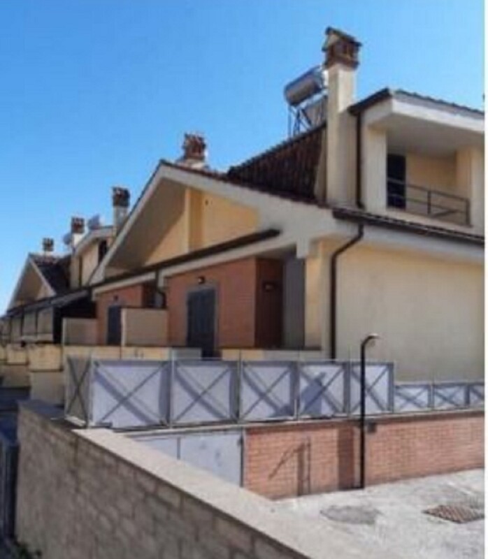 Immagine di VILLINO VIA APPIA SUD VELLETRI, RM