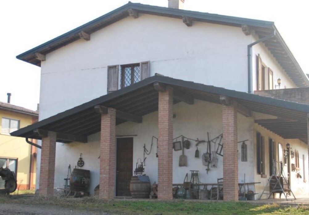 Immagine di APPARTAMENTO CASCINA MOTTA SNC – CASTELVISCONTI