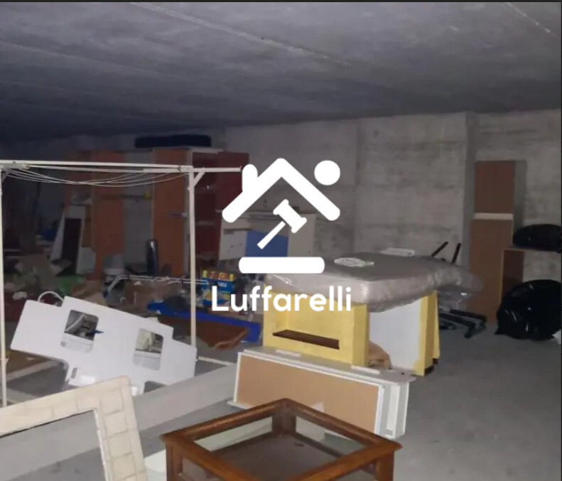 Immagine di GARAGE VIA IV NOVEMBRE – COLLI AL METAURO (PU)