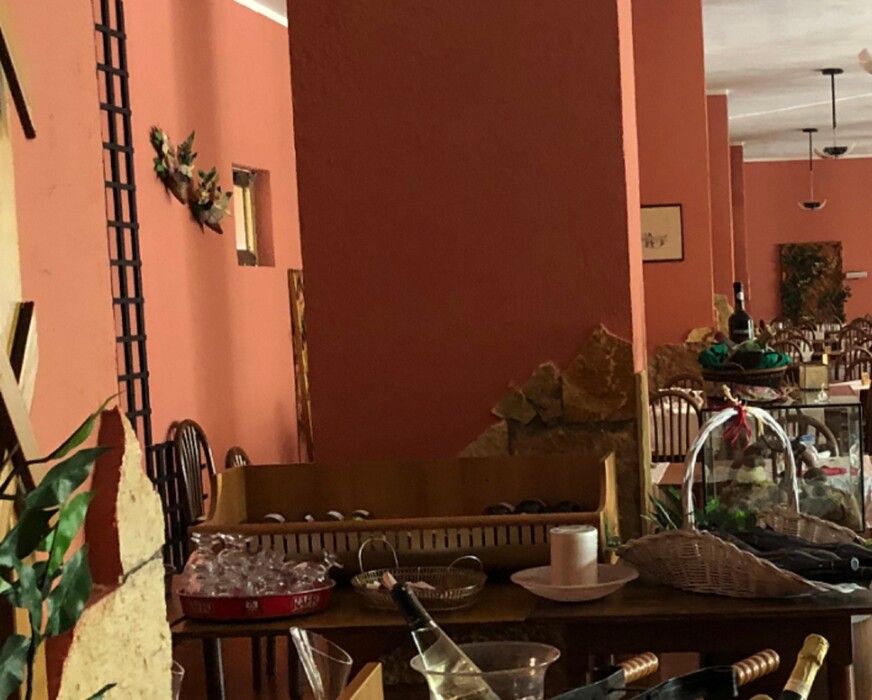 Immagine di NEGOZIO LOC. MOCCONE, SPEZZANO DELLA SILA (CS)