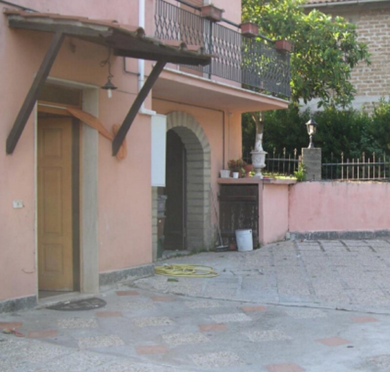 Immagine di VILLINO VIA OSTERIOLA – MAGLIANO SABINA (RI)