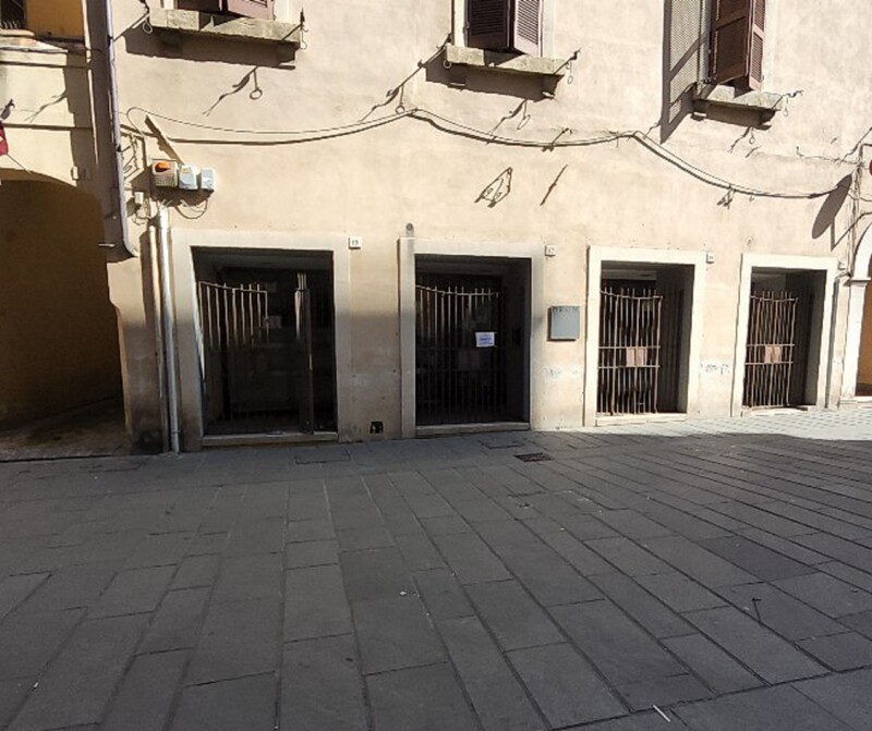 Immagine di ATTIVITÀ RICETTIVE / SCOPO COMMERCIALE VIA UMBERTO I – FOLIGNO