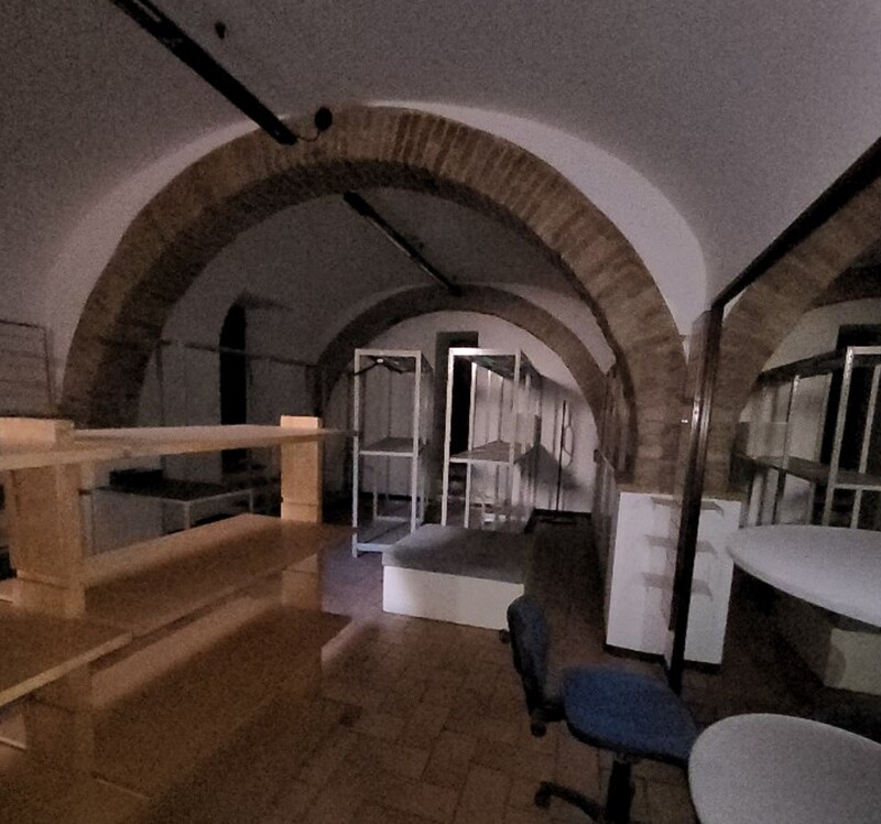 Immagine di ATTIVITÀ RICETTIVE / SCOPO COMMERCIALE VIA UMBERTO I – FOLIGNO