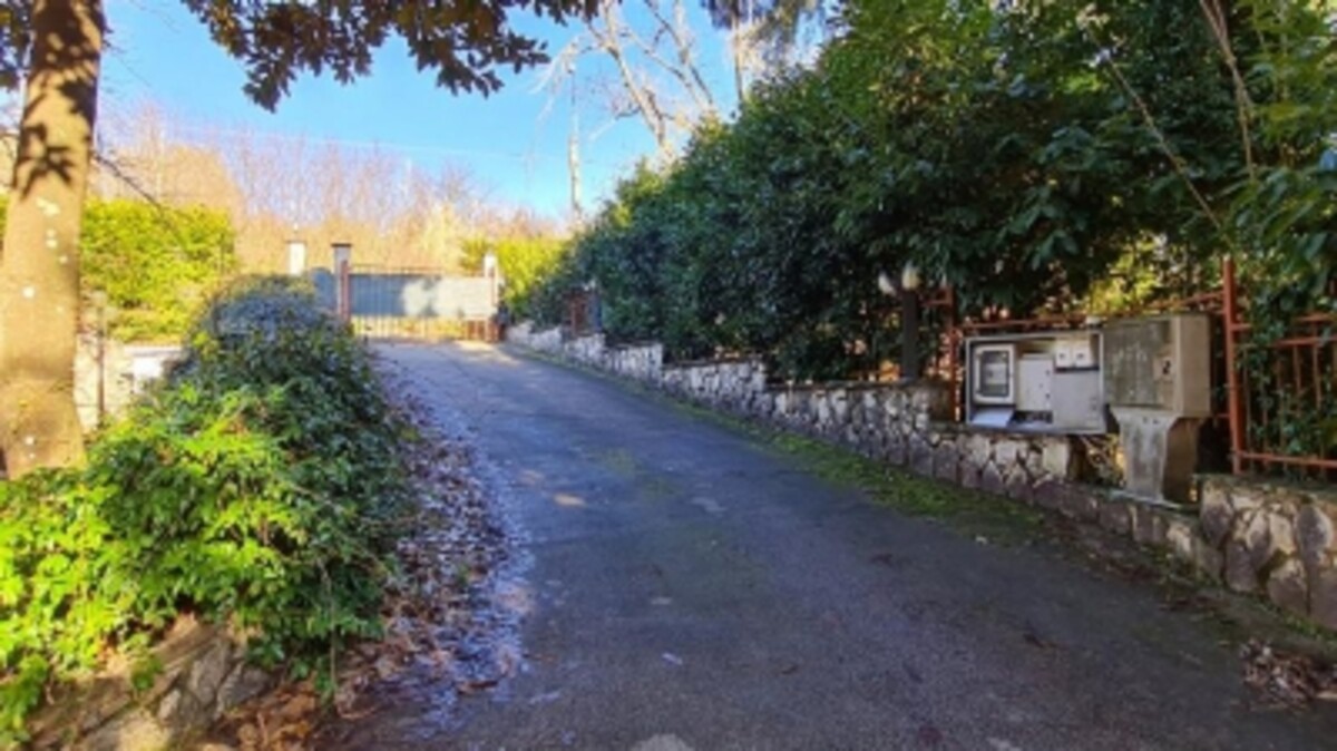 Immagine di PORZIONE VILLA C.DA CONA DEL MONTE 23,GAVIGNANO,RM