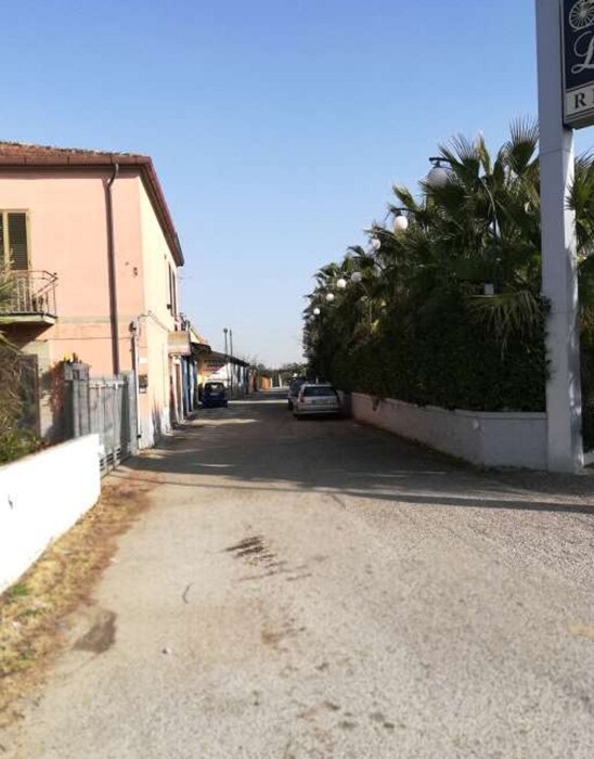 Immagine di NEGOZIO O LOCALE COMMERCIALE PIANO CAPPELLE – BENEVENTO