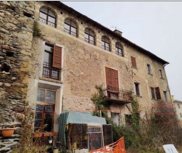 PALAZZO VIA SALITA S. SILVESTRO TEGLIO (SO) — foto 3
