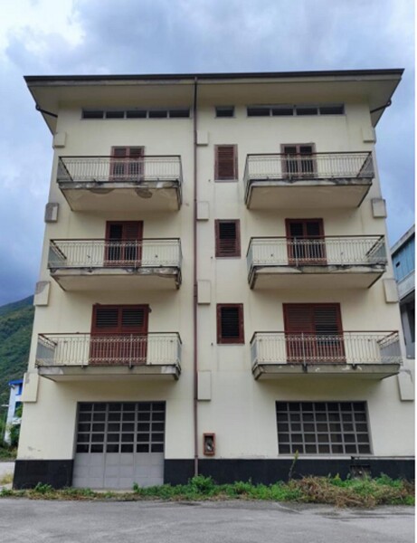 CAPANNONE / IMMOBILI INDUSTRIALI AREA ASI - IN VIA NUOVA SAN VITO - SOLOFRA — foto 4